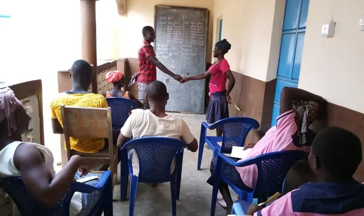 Learning French in a Moba class